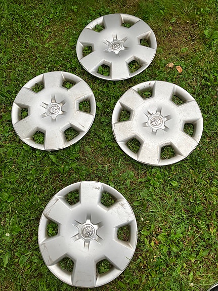 A: Toyota pölykapselit
