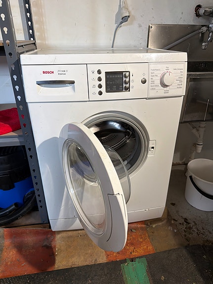 Bosch Maxx 6 Silence edestä täytettävä pesukone valkoinen