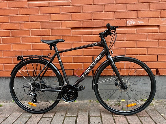 Tunturi miesten hybridipyörä 56 cm 28"