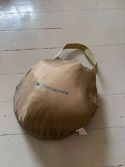 Samsonite matkasänky