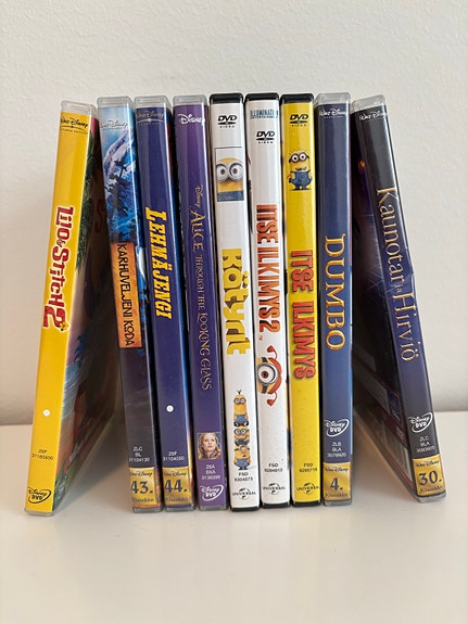 Lasten DVD-elokuvia pakettina