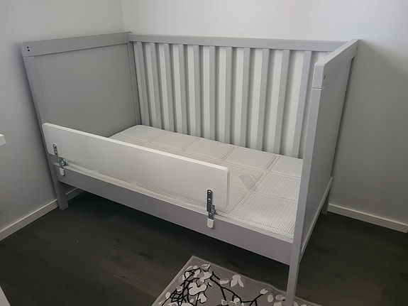 IKEA Sundvik pinnasänky