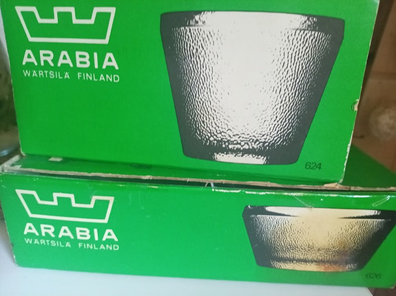 Arabia saana lasit ja tarjoilu kulhot