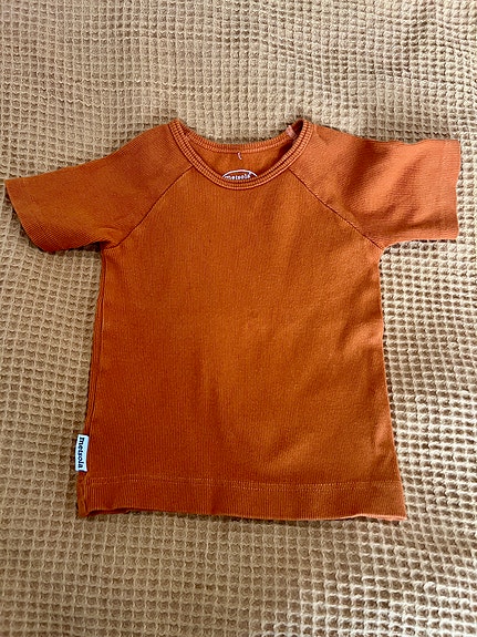 Metsolan oranssi t-paita