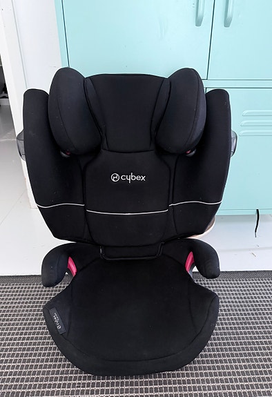 Cybex Solution M-fix isofix kiinnityksellä.