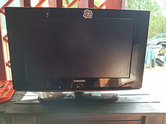 Samsung LE26S86BD 26" LCD-televisio musta