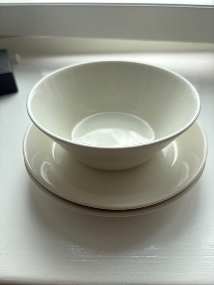 Iittala Teema valkoinen kulho ja lautanen
