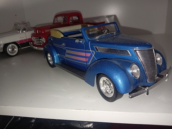 Ford pienoismalli