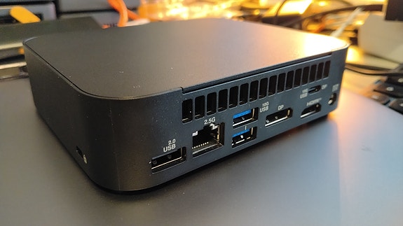 NUC 14 Essential Mini PC Desktop 500GB NvMe, 8GB RAM
