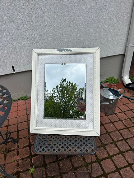 Myydään peili/kehykset