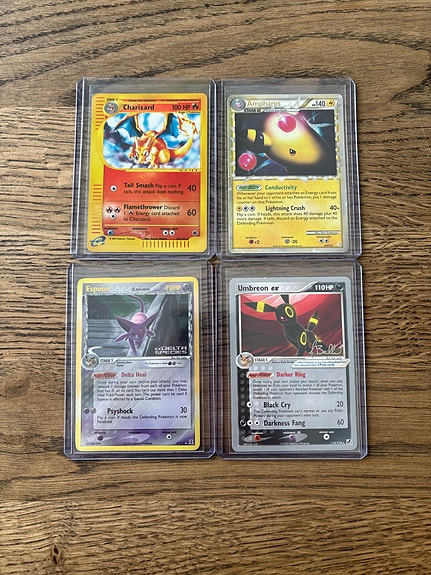 Pokemon kortit vintage ja uudempaa