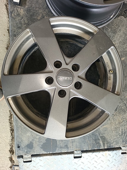 myydään/vaihdetaan 16"alut 5x112