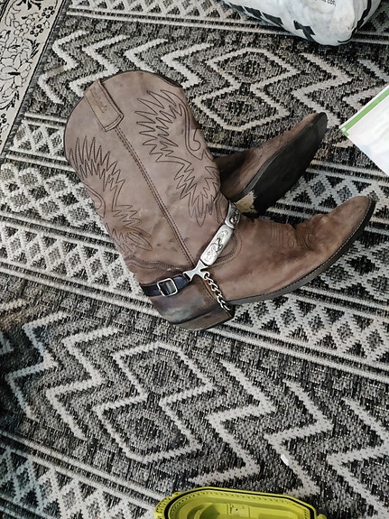 Miesten 44 bootsit