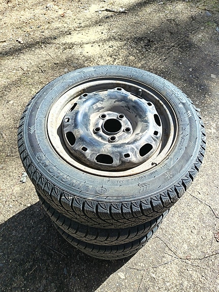 Skoda fabia 14" nastarenkaat peltivanteilla 5x100