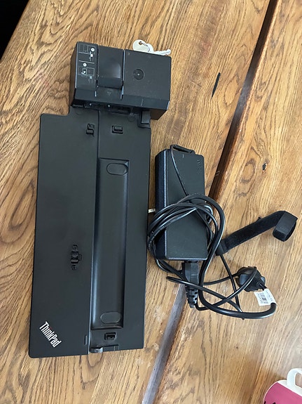 Lenovo ThinkPad telakointiasema