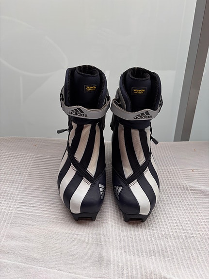 Adidas SNS pilot luisteluhiihto monot koko 40 2/3