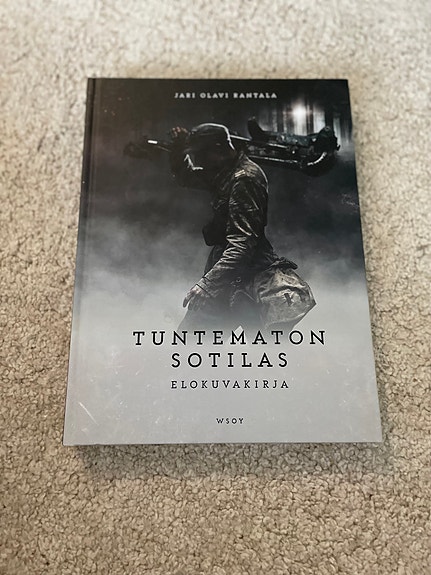 Tuntematon sotilas elokuvakirja