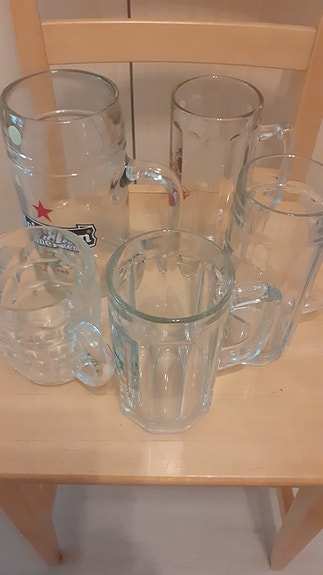 Viisi olut tuoppia
