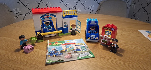 Lego Duplo poliisi setti