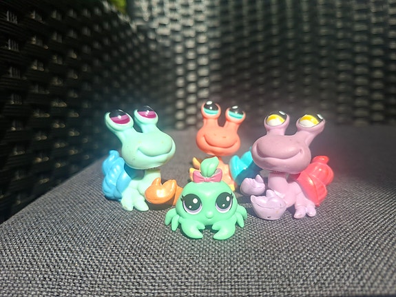 Littlest Pet Shop rapu- ja etanahahmot