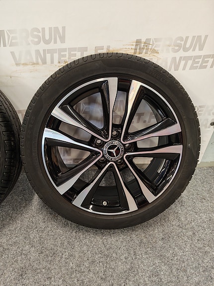 W177 Mercedes Benz A Sarja Kesärenkaat 18" Sis.Alv