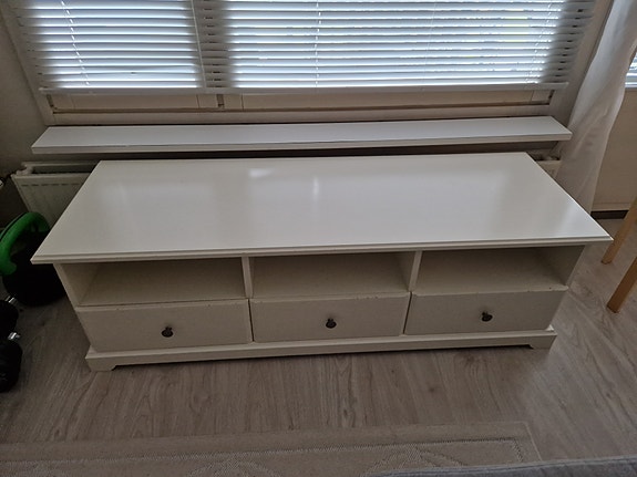 IKEA tv-taso LIATORP