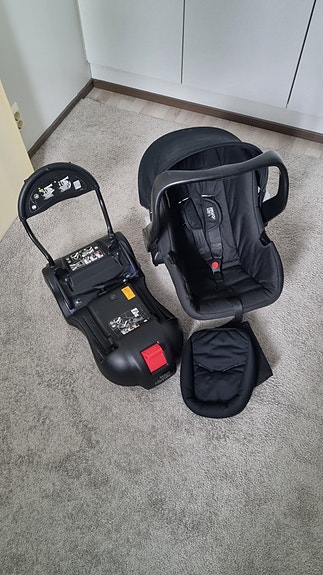 Britax primo kaukalo ja telakka
