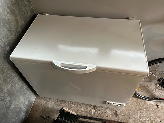 Electrolux / Rosenlew arkkupakastin valkoinen