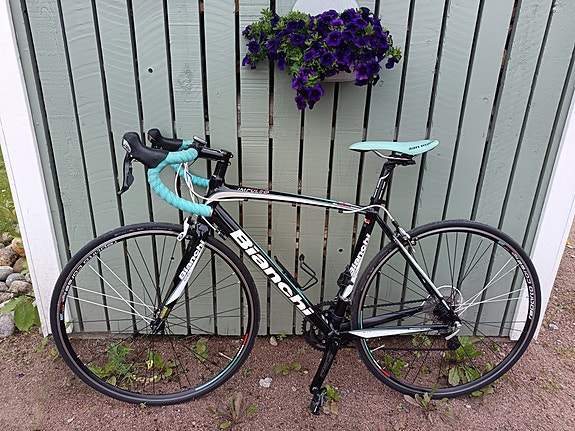Bianchi Impulso maantiepyörä 53 cm 28"