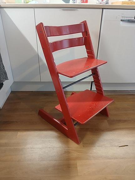 Stokke Tripp Trapp syöttötuoli punainen
