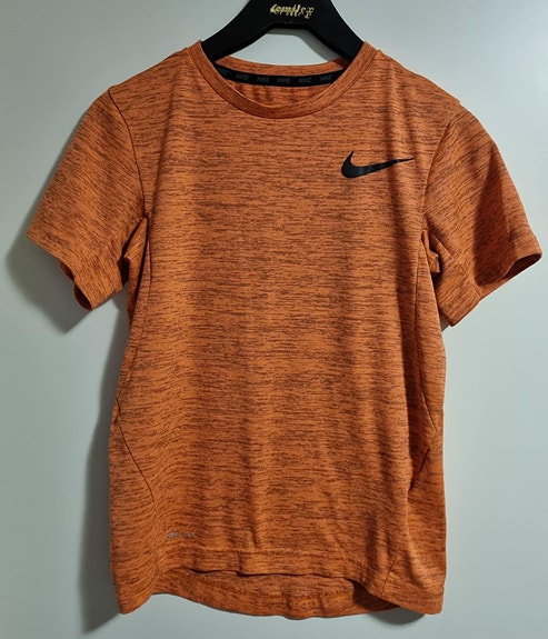 Nike Dri-Fit t-paita