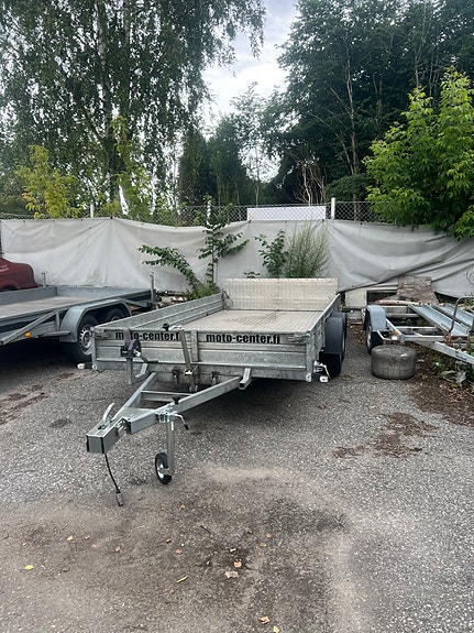 Vuokrataan mopoautotraileri b-ajokortti!