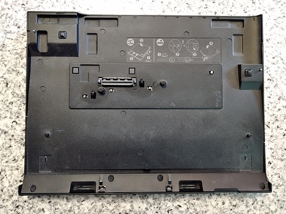 Lenovo Thinkpad UltraBase Series 3 telakka