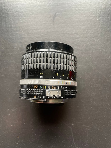 Nikon Nikkor AIS 35mm f/2 manuaaliobjektiivi