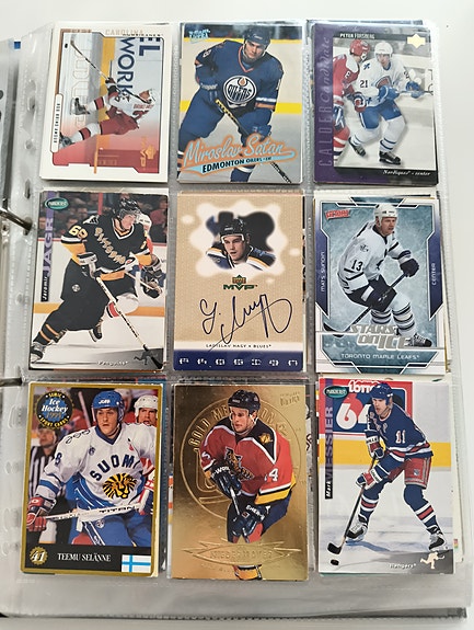 Jääkiekkokorttikansio n. 250 korttia – NHL, Selänne, Jagr, Koivu