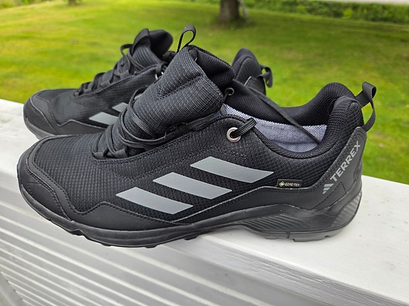 Adidas Terrex kävelykenkä