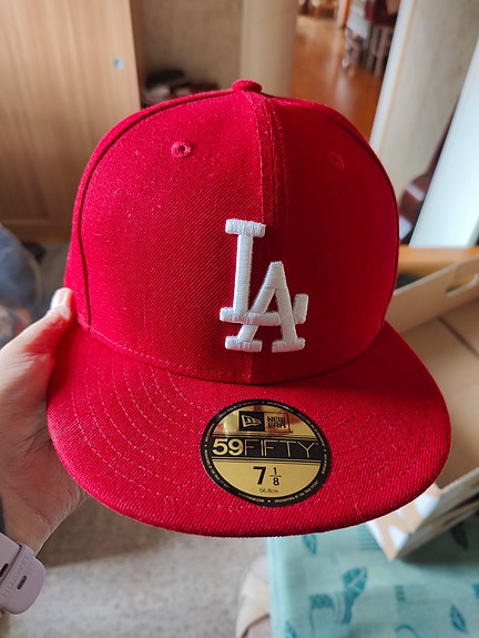 need era fitted lippis