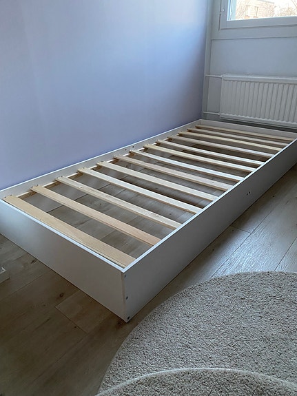 Sänky 90x200