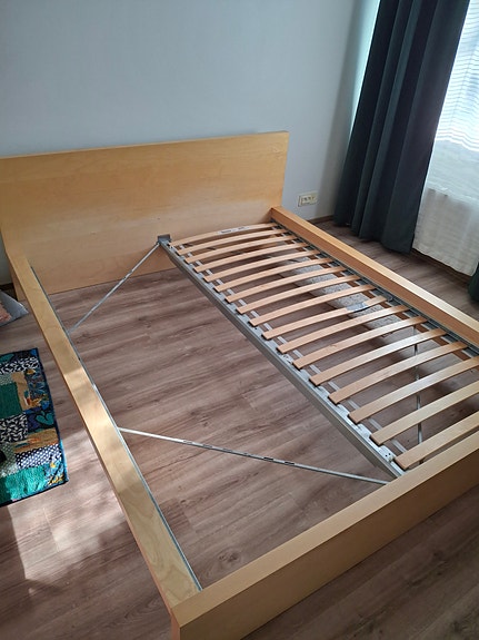 IKEA sänky ja patja 160x200 cm