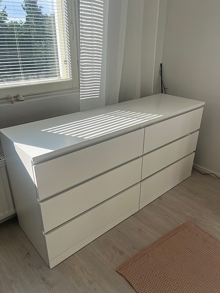 Malm lipasto