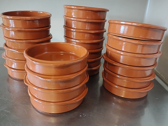 Saviset tarjoiluastiat (tapas)