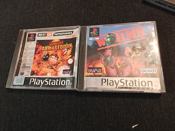 PlayStation Worms Armageddon ja Worms pelit
