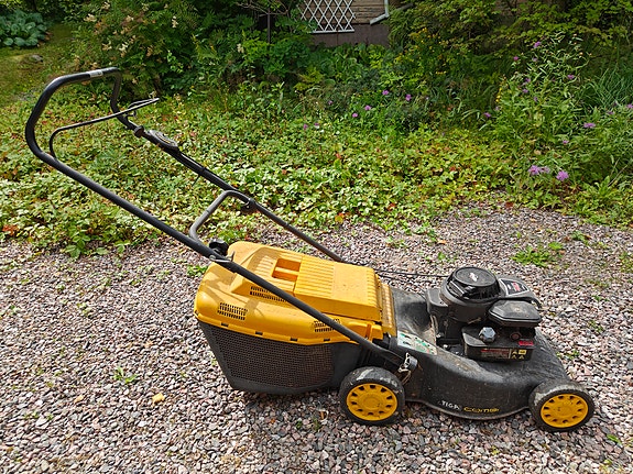 Stiga Combi keräävä ruohonleikkuri