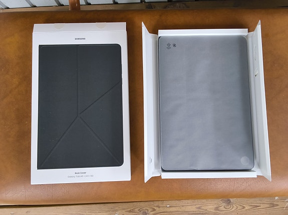 Samsung Galaxy Tab A11+ sekä Tab A9+ mallien suojakotelo