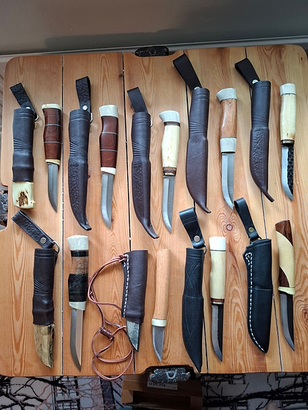 Puukko puukkoja