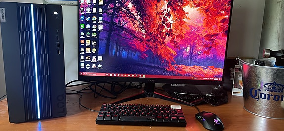 Lenovo pöytätietokone