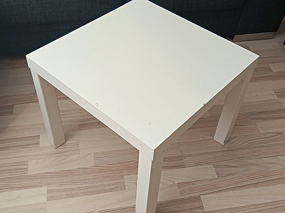 Myydään Ikean Lack pöytä