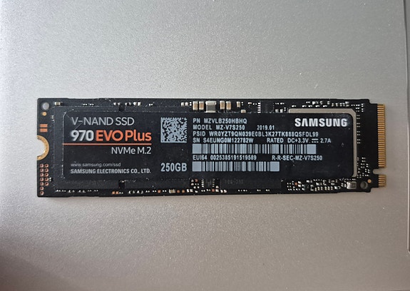Samsung 970 EVO Plus 250GB NVMe M.2 SSD