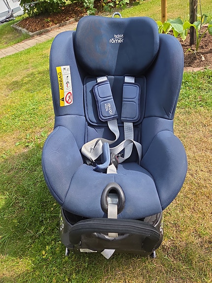 Britax Römer Dualfix turvaistuin 18 kg sininen