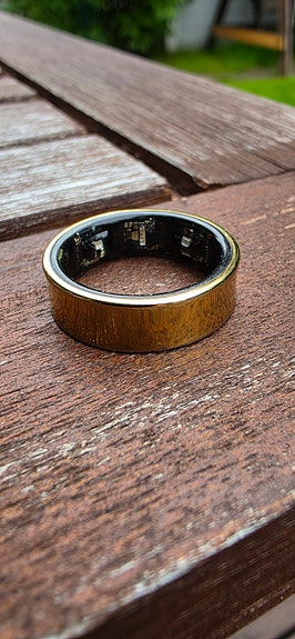 Samsung Galaxy Ring Titanium Gold Koko 10
